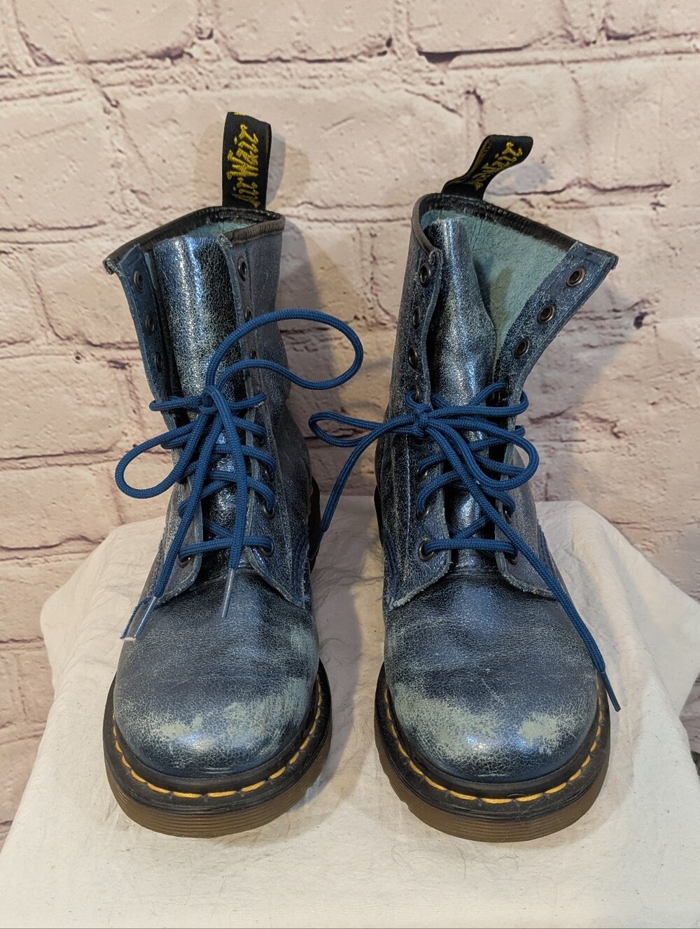 Dr. Martens Metallic Blue Leather - Picture 6 of 7